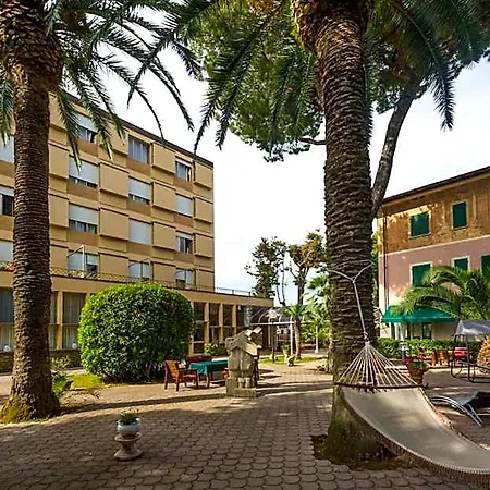 Battelli Hotel