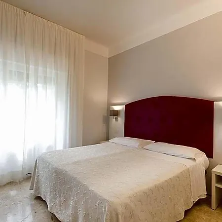 Hotel Battelli 3*